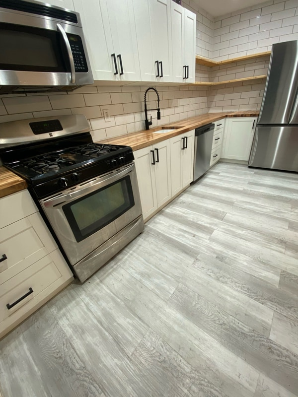 Photo - 423 21st St NE