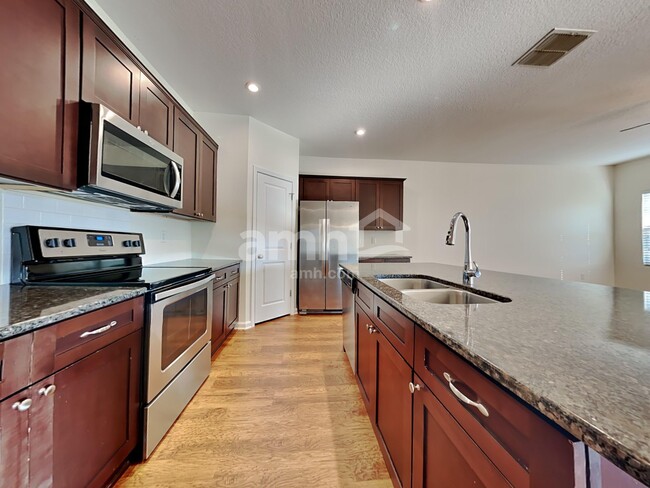 Photo - 8179 Radican Rd