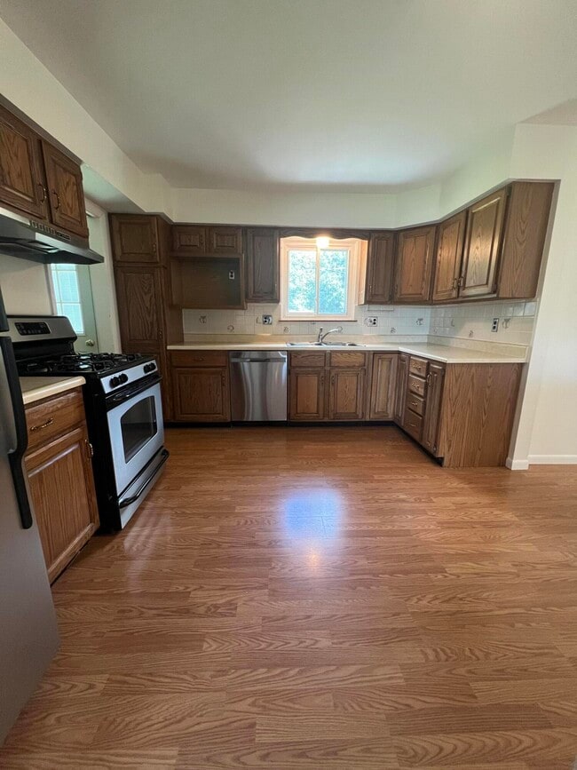 Photo - 8936 Huron River Dr