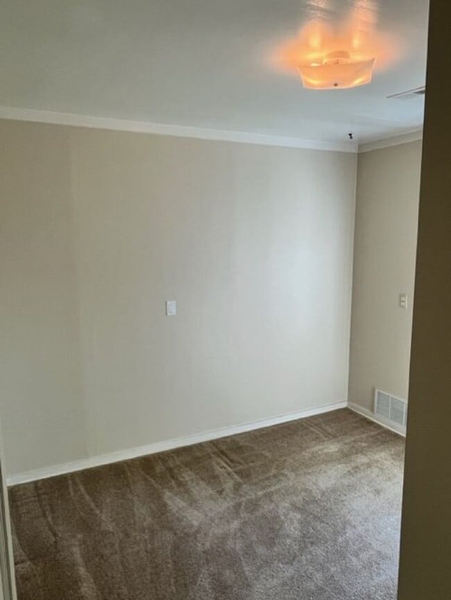 Photo - Cozy 2 Bedroom South Seattle Home with Yard