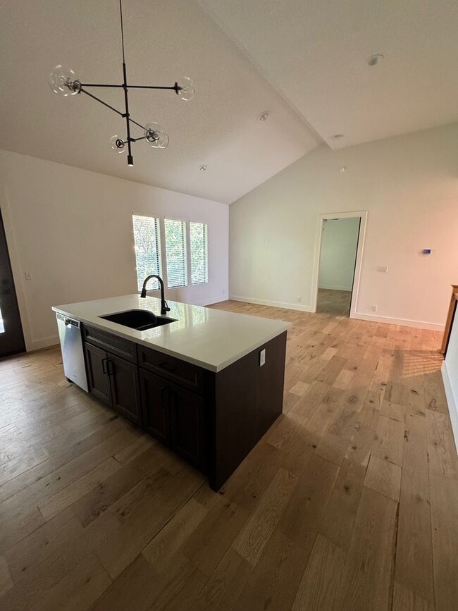 Photo - 103 E Pine St Unit 103 E. Pine