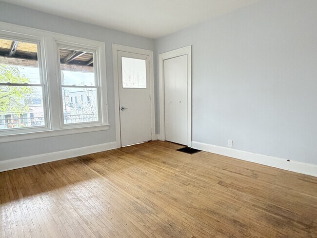 Photo - 1022-1022 Gladstone Ave Unité 1022 Gladstone Avenue