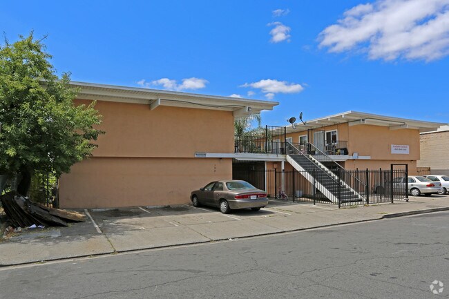 Darina Apartments
