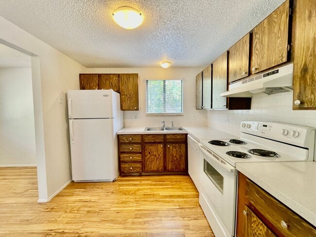 Photo - 10th2354 (MK-KS)