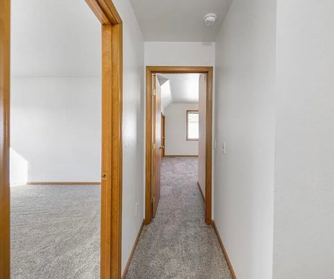7224 Douglas Rd Unit B