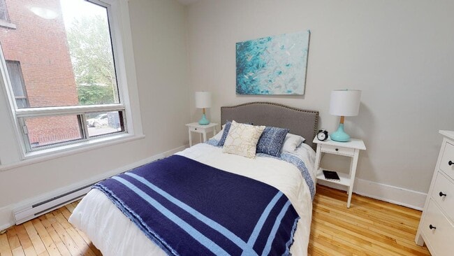 Photo - 2054 Claremont