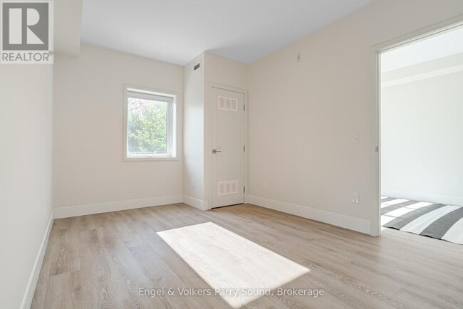 Photo - 51 George St Unité 208