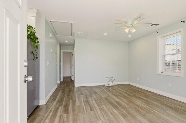 Photo - 6 Woolsey Rd