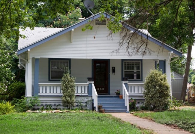Building Photo - Charming 2 bedroom 1 bath Rental
