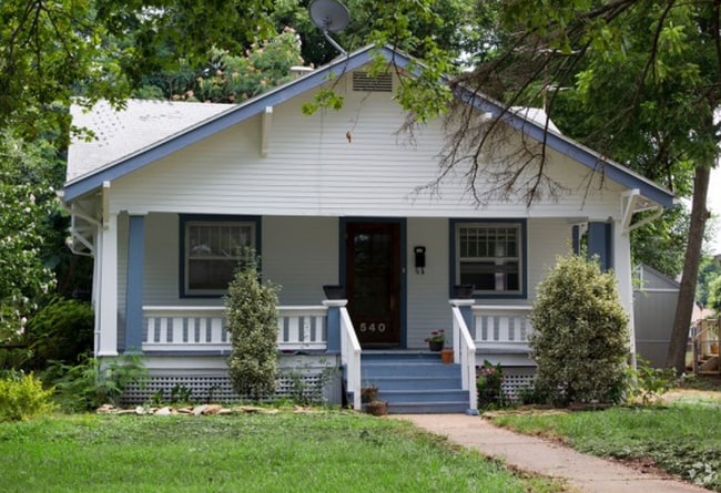 Building Photo - Charming 2 bedroom 1 bath Rental