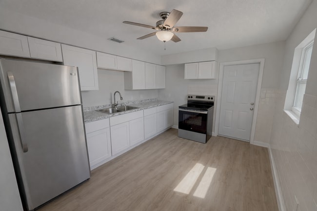 Photo - 4453 87th St Ct W