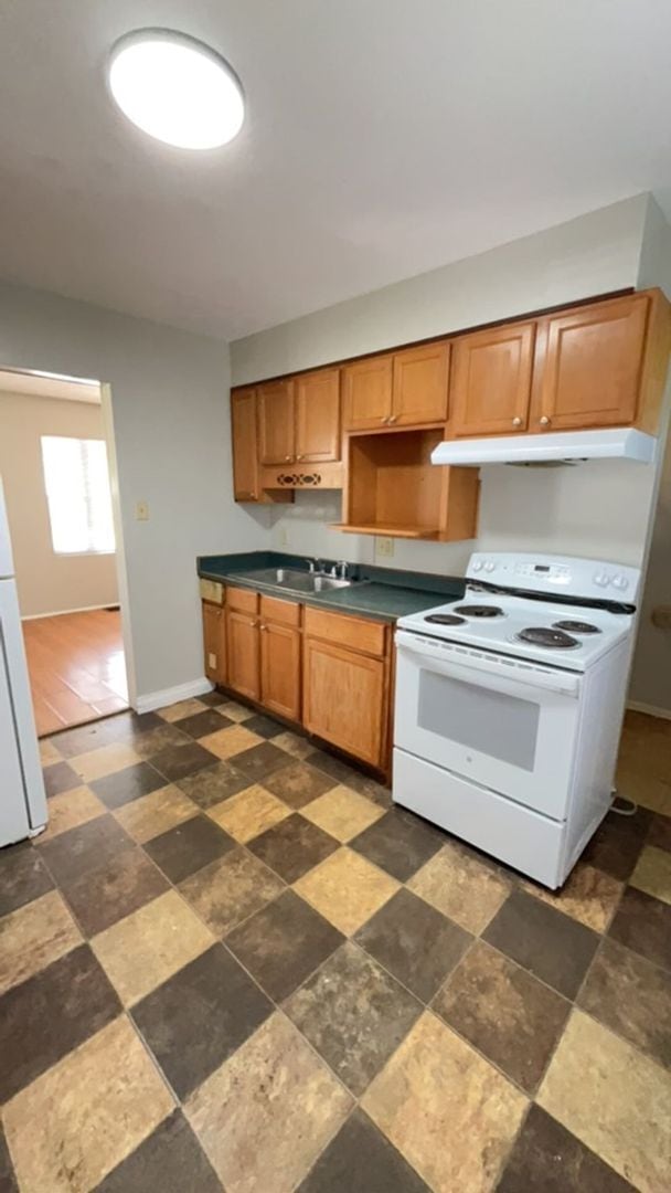 Photo - Huge Backyard