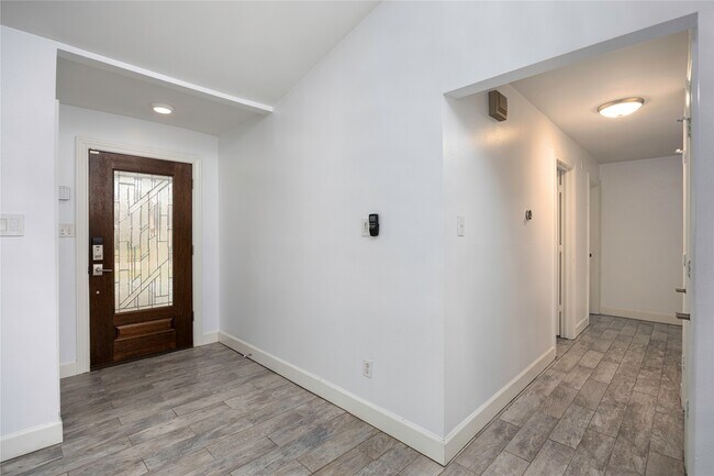 Photo - 418 Land Grant Dr