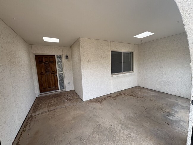 Photo - Spacious Eastside townhome with Community Pool