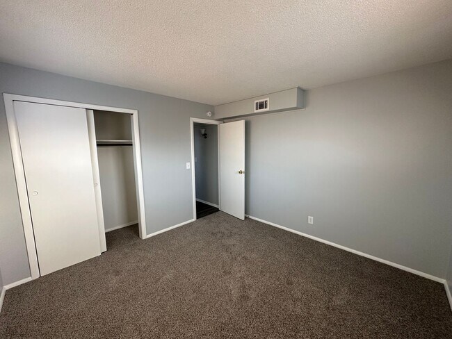 Photo - Updated 2 bed 1 bath apartment in the heart of Speedway