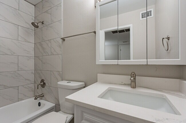 Photo - 4744 E Portland St