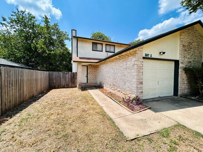 Building Photo - 1507 No Mor Cove Unit A Rental