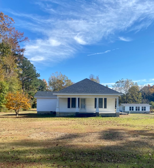 Photo - 2621 Lovick Rd