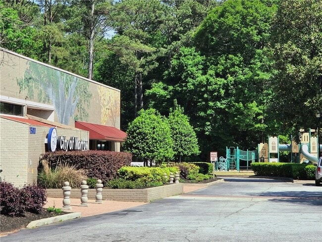 Photo - 1499 Hammack Dr