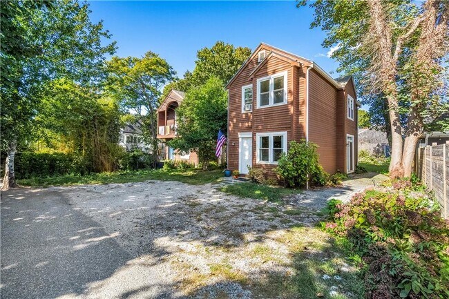 Photo - 46 Thurston Ave