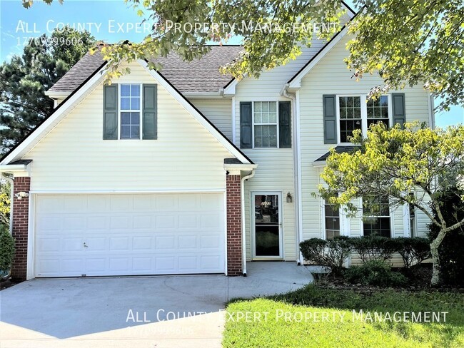 New Paint/Carpet 3 bedroom home in Norcross - New Paint/Carpet 3 bedroom home in Norcross