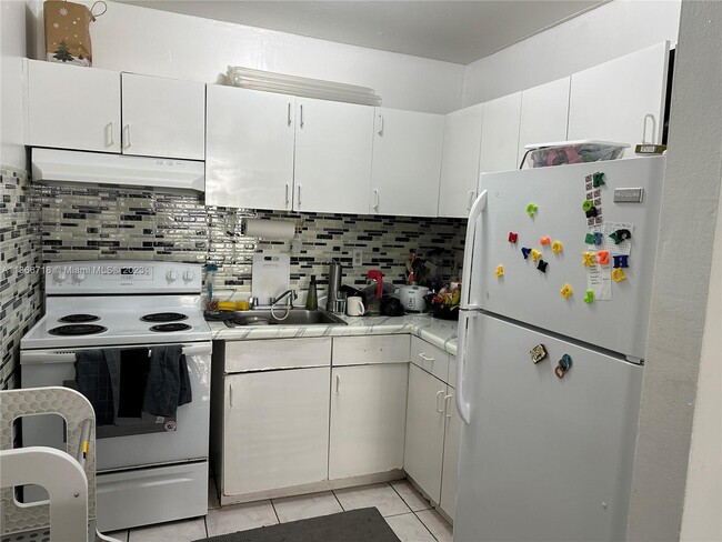 Photo - 3640 NW 9th St