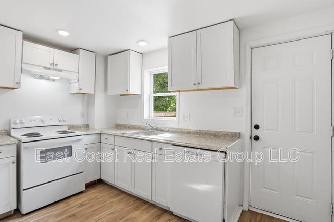 Photo - 316 N High St