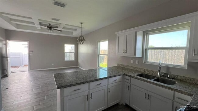6 Redbud Ln Unit 1