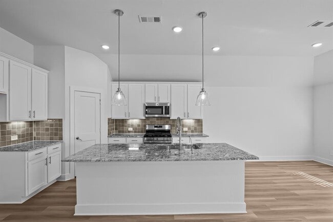 Photo - 562 Bluebell Maiden Ct