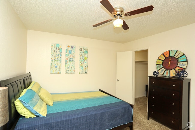 1BR - Bedroom