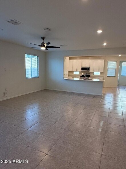 Photo - 21288 W Yale St