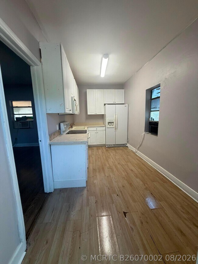 Photo - 420 Lilac Ct Unit A