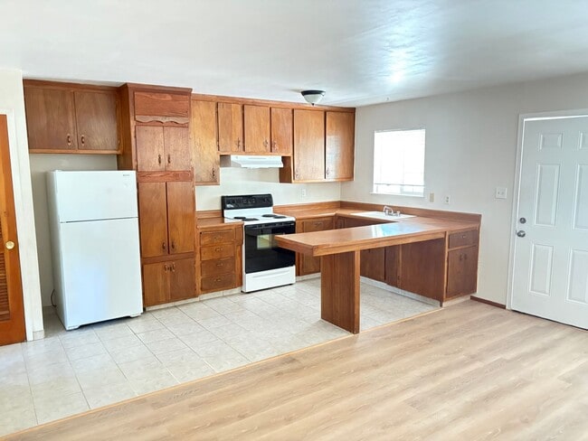 Photo - 769 Modesto Ave Unit 3
