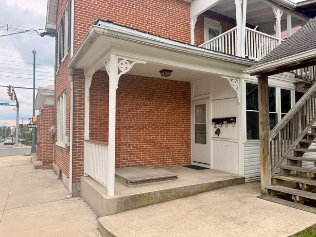 Photo - 301 Lincoln Way W Unit 301 LWW Apt 1