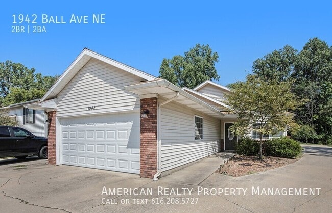 Building Photo - 1942 Ball Ave NE