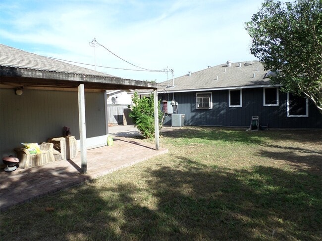 Photo - 406 Canterbury Dr