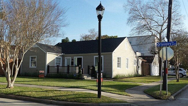 Photo - 2611 Tangley St House
