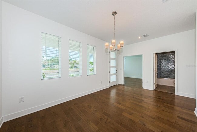 Photo - 1701 25th Ave N