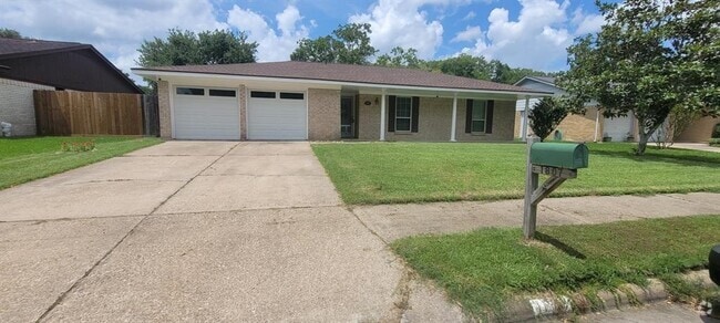 Building Photo - 1807 Sleepy Creek Way Rental