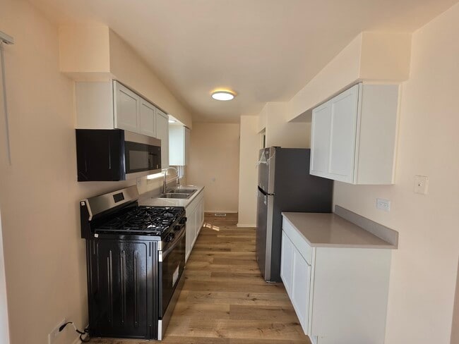 Photo - 5044 Brighton Ln
