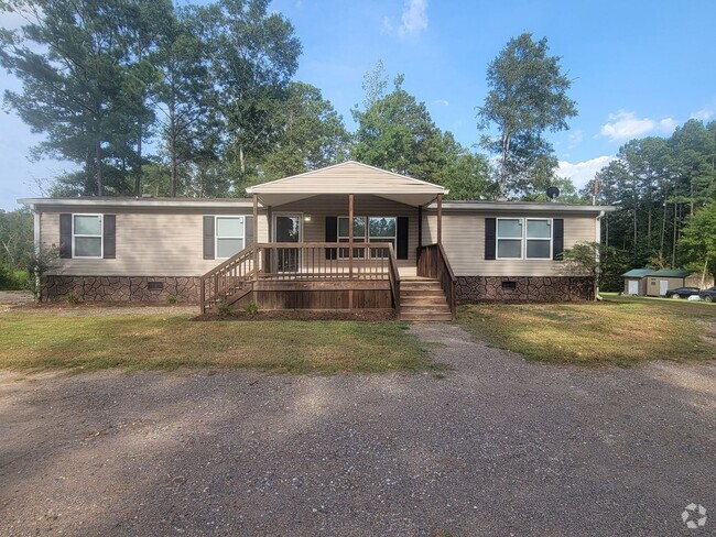 Building Photo - Cute 3 bed mobile Home!!