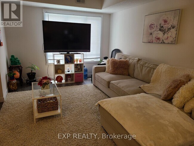 Photo - 160 Rochefort St.