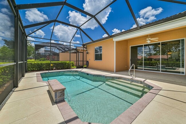 Photo - ** Immaculate, 3 Bed/2 Bath Lake Front Pool Home in Naples ~ Available NOW**