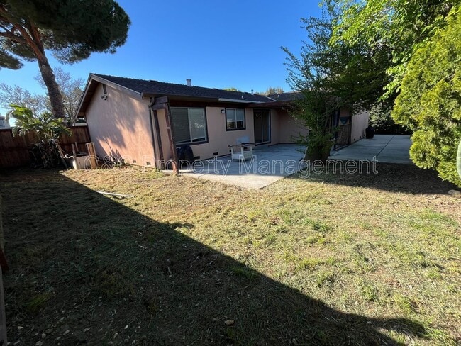 Photo - 930 Amaretto Dr