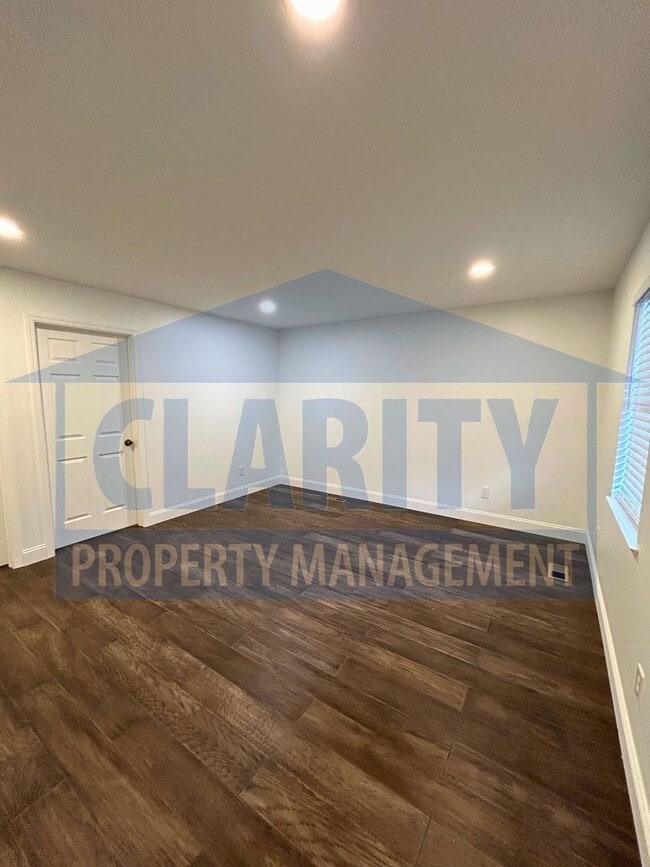 Photo - 1445 Frederick St NW Unidad #3