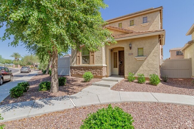 Building Photo - Check Out This Bright & Cheery Home