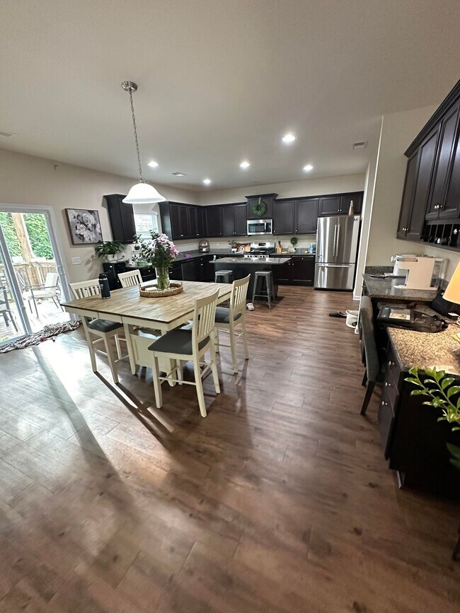 Photo - 1030 Campbell Ridge Dr