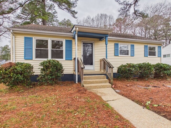 Building Photo - 1018 Barlen Dr