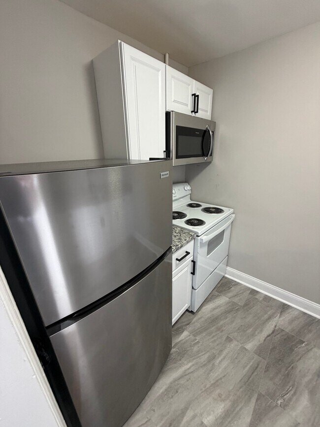 Photo - 1652 E Cold Spring Ln Unidad 2