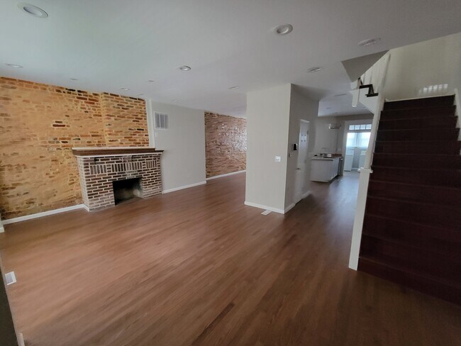 Photo - 612 Wildwood Pkwy